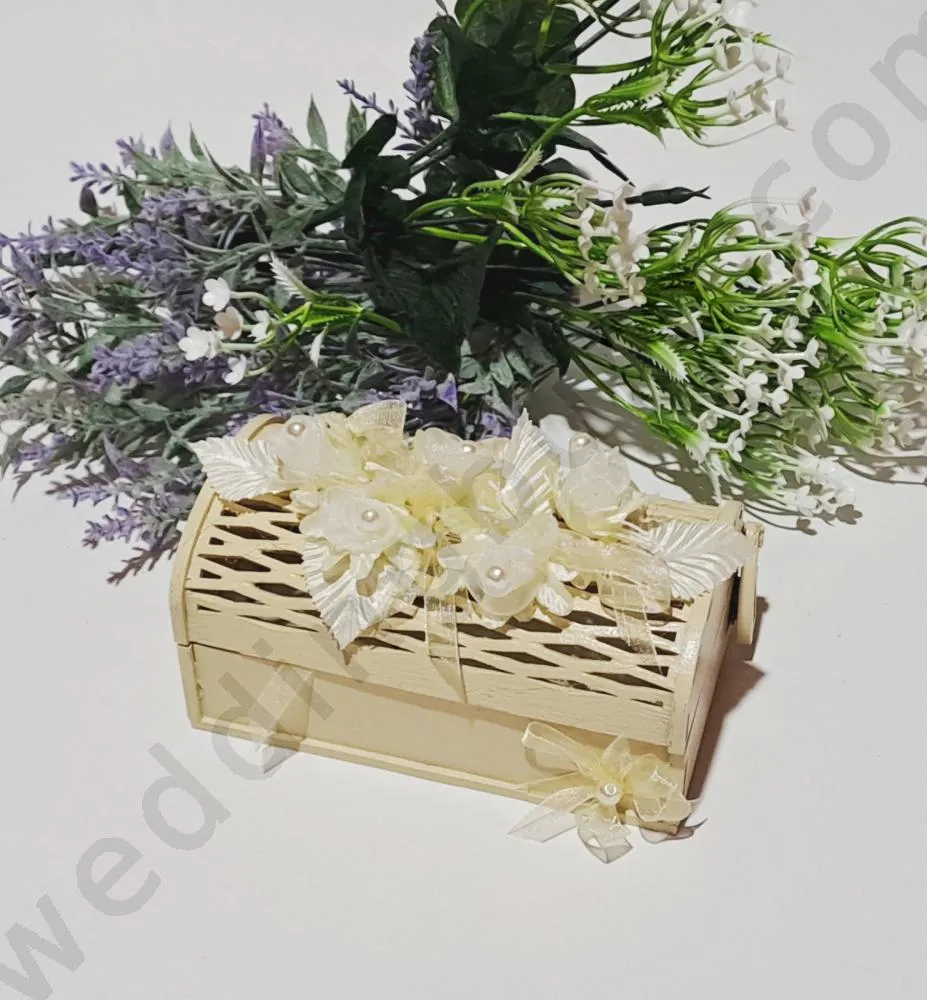 Сватбена кутийка за халки, модел K047